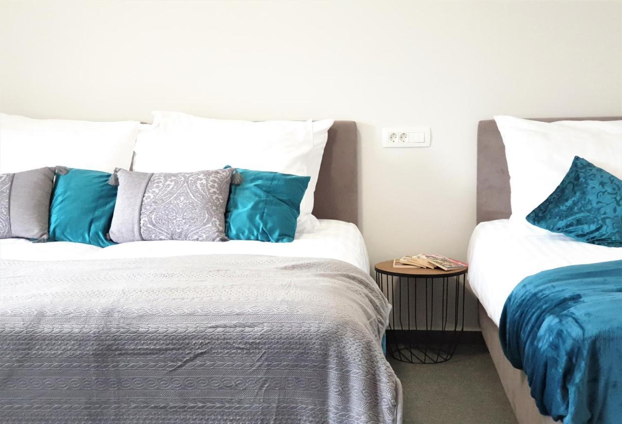 Smart Hostel Slavonski Brod Exterior photo