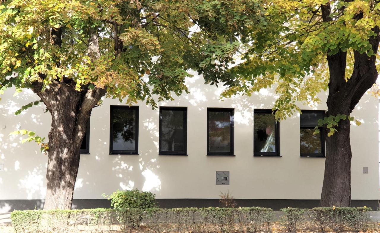 Smart Hostel Slavonski Brod Exterior photo